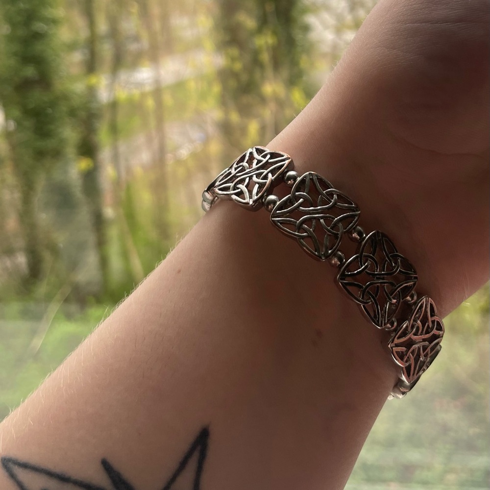 Silver elastic bracelet - Picture 1 of 2